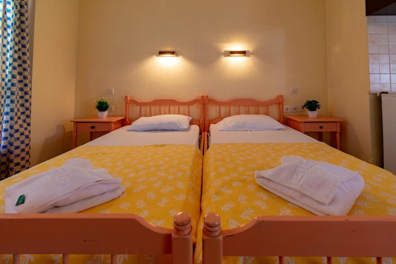 Bella Grecia Studios And Apartments By Hotelius Moraitika Extérieur photo